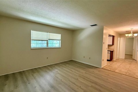 Apartment in Leesburg, Florida 2 bedrooms, 74.32 sq.m. № 2132270 - photo 5