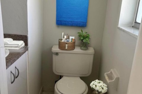 Copropriété à louer à Tamarac, Floride: 1 chambre, 69.68 m2 № 1976714 - photo 4