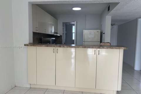 Copropriété à louer à Tamarac, Floride: 1 chambre, 69.68 m2 № 1976714 - photo 8