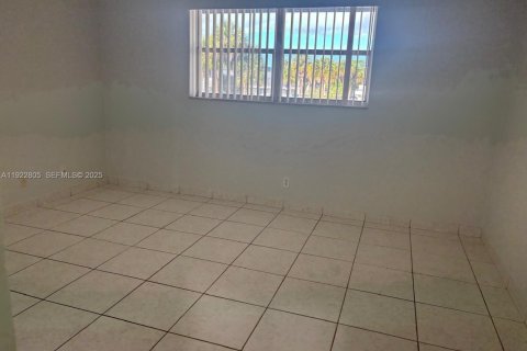 Copropriété à louer à Tamarac, Floride: 1 chambre, 69.68 m2 № 1976714 - photo 11