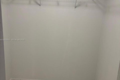 Copropriété à louer à Tamarac, Floride: 1 chambre, 69.68 m2 № 1976714 - photo 12