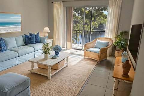 Copropriété à louer à Tamarac, Floride: 1 chambre, 69.68 m2 № 1976714 - photo 1