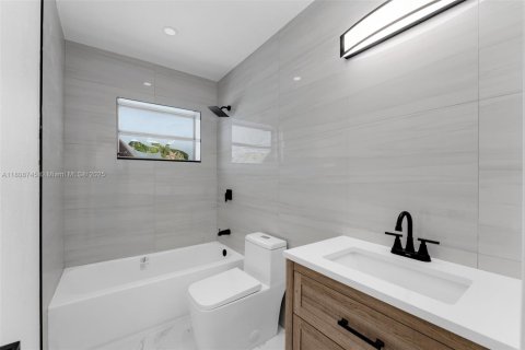 Купить виллу или дом в Майами, Флорида 3 спальни, 126.44м2, № 1745916 - фото 12