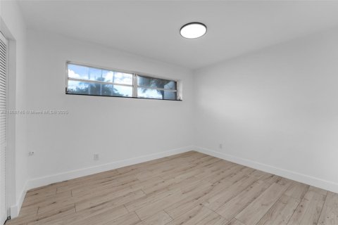 Купить виллу или дом в Майами, Флорида 3 спальни, 126.44м2, № 1745916 - фото 10