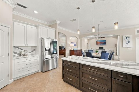 House in Port St. Lucie, Florida 3 bedrooms, 227.15 sq.m. № 2421120 - photo 24