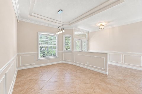 House in Port St. Lucie, Florida 3 bedrooms, 227.15 sq.m. № 2421120 - photo 6