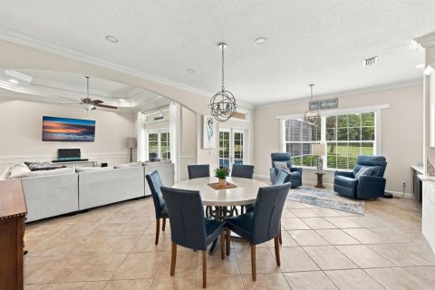 House in Port St. Lucie, Florida 3 bedrooms, 227.15 sq.m. № 2421120 - photo 18