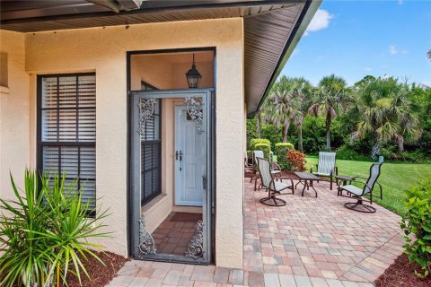 House in Venice, Florida 2 bedrooms, 142.33 sq.m. № 1830048 - photo 1