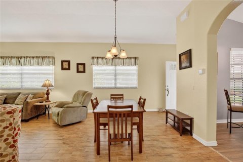 House in Venice, Florida 2 bedrooms, 142.33 sq.m. № 1830048 - photo 11