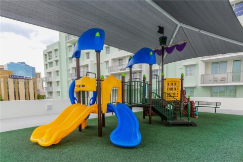 Apartamento en alquiler en Fort Lauderdale, Florida, 1 dormitorio, 66.52 m2 № 1779874 - foto 4