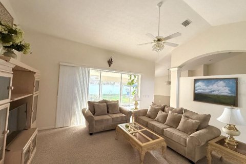 House in Ocala, Florida 3 bedrooms, 207.54 sq.m. № 1911345 - photo 28