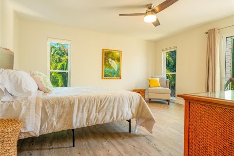 House in Saint Pete Beach, Florida 3 bedrooms, 208.94 sq.m. № 2195714 - photo 27
