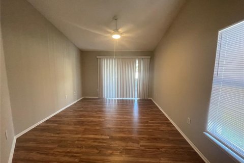 House in Brandon, Florida 4 bedrooms, 149.39 sq.m. № 1907490 - photo 10