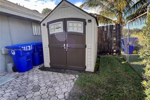 Casa en venta en North Lauderdale, Florida, 2 dormitorios, 92.25 m2 № 2010697 - foto 25