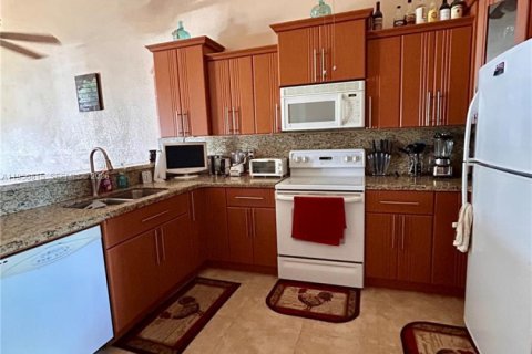 Casa en venta en North Lauderdale, Florida, 2 dormitorios, 92.25 m2 № 2010697 - foto 9