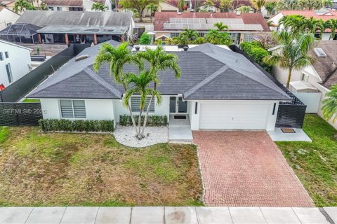 Купить виллу или дом в Майами, Флорида 4 спальни, 162.67м2, № 2047870 - фото 5