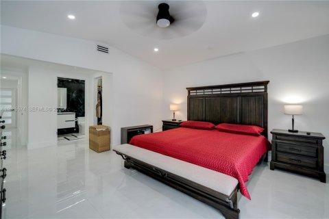 Купить виллу или дом в Майами, Флорида 4 спальни, 162.67м2, № 2047870 - фото 19