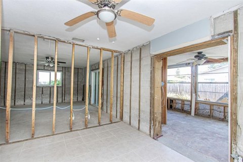 Casa en venta en Saint Petersburg, Florida, 3 dormitorios, 142.14 m2 № 1888465 - foto 7