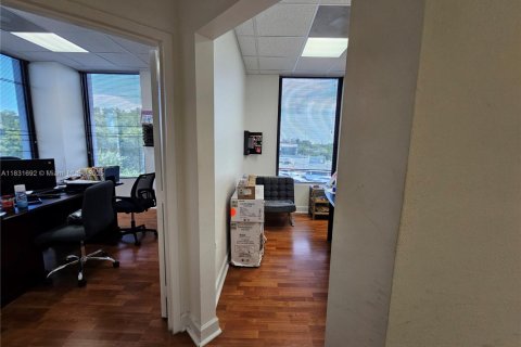 Immobilier commercial à vendre à North Miami, Floride № 1962136 - photo 12