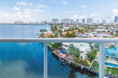 Copropriété à vendre à North Miami Beach, Floride: 2 chambres, 109.44 m2 № 2154306 - photo 4