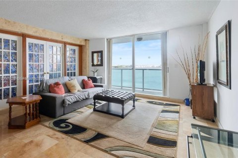 Copropriété à vendre à North Miami Beach, Floride: 2 chambres, 109.44 m2 № 2154306 - photo 14