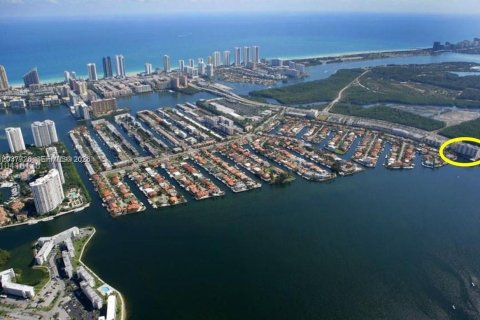Copropriété à vendre à North Miami Beach, Floride: 2 chambres, 109.44 m2 № 2154306 - photo 6