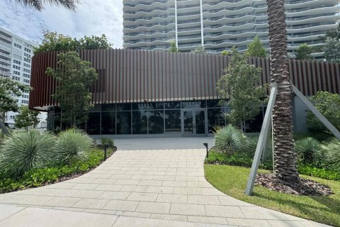 Commercial property in Pompano Beach, Florida № 2174178 - photo 6