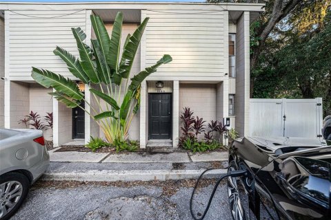 House in Tampa, Florida 2 bedrooms, 99.96 sq.m. № 1381429 - photo 4