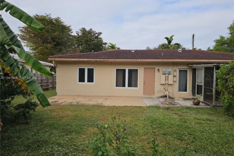 Villa ou maison à louer à Biscayne Park, Floride: 2 chambres, 86.4 m2 № 1998968 - photo 21