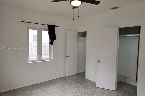 Villa ou maison à louer à Biscayne Park, Floride: 2 chambres, 86.4 m2 № 1998968 - photo 18