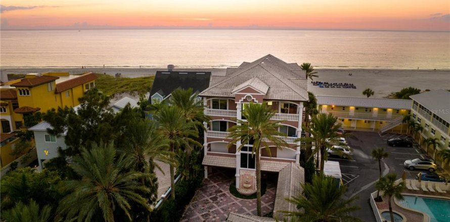 Condo in Saint Petersburg, Florida, 3 bedrooms  № 1781297