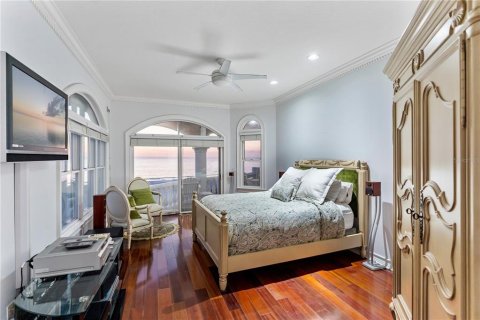 Condo in Saint Petersburg, Florida, 3 bedrooms  № 1781297 - photo 27