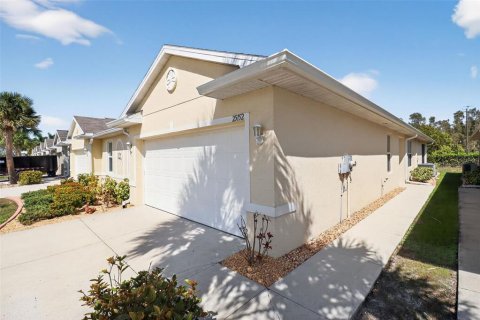 Villa ou maison à vendre à Punta Gorda, Floride: 2 chambres, 140.84 m2 № 2113012 - photo 3