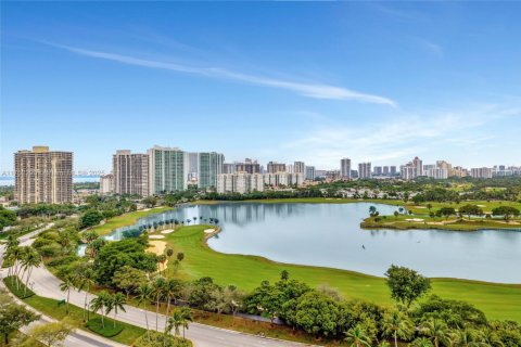 Condo in Aventura, Florida, 2 bedrooms  № 1692793 - photo 22