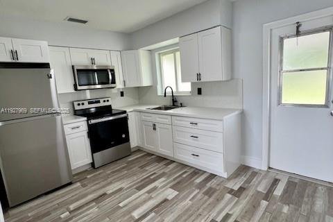 Снять в аренду виллу или дом в Холливуд, Флорида 2 спальни, 92.9м2, № 1988171 - фото 3