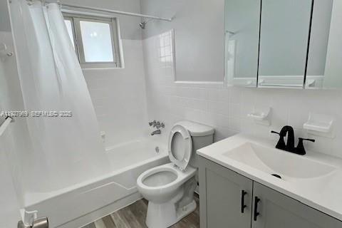 Снять в аренду виллу или дом в Холливуд, Флорида 2 спальни, 92.9м2, № 1988171 - фото 7