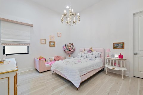 Купить виллу или дом в Палм-Бич-Гарденс, Флорида 5 комнат, 282.24м2, № 2241535 - фото 20