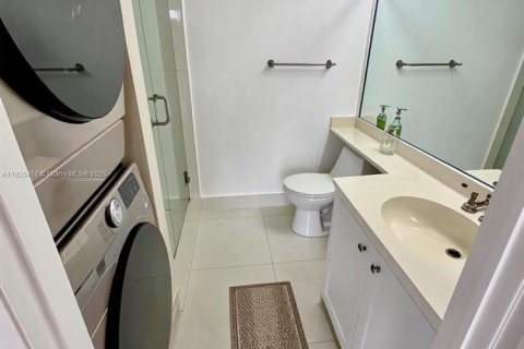 Condo in Miami, Florida, 2 bedrooms  № 1804353 - photo 20