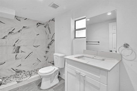 Villa ou maison à louer à Miami, Floride: 3 chambres, 130.06 m2 № 2009376 - photo 20