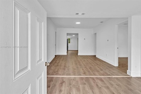 Villa ou maison à Miami, Floride 3 chambres, 130.06 m2 № 2009376