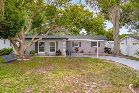 Villa ou maison à vendre à Largo, Floride: 4 chambres, 130.99 m2 № 1898843 - photo 2