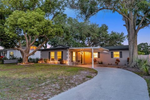 Villa ou maison à vendre à Largo, Floride: 4 chambres, 130.99 m2 № 1898843 - photo 3
