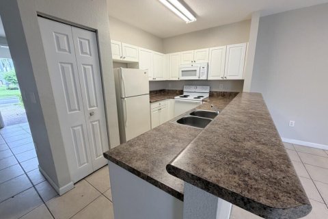 Townhouse in Homestead, Florida 3 bedrooms, 135.27 sq.m. № 2193065 - photo 5