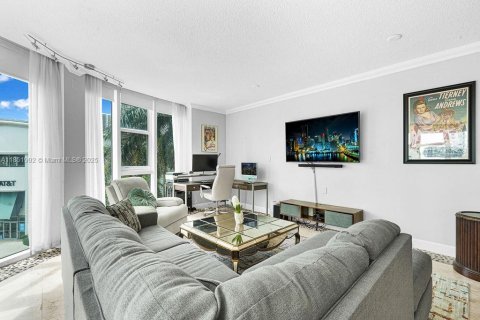 Condominio en venta en Miami, Florida, 1 dormitorio, 108.79 m2 № 1858958 - foto 18