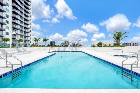Condominio en venta en Miami, Florida, 1 dormitorio, 108.79 m2 № 1858958 - foto 24