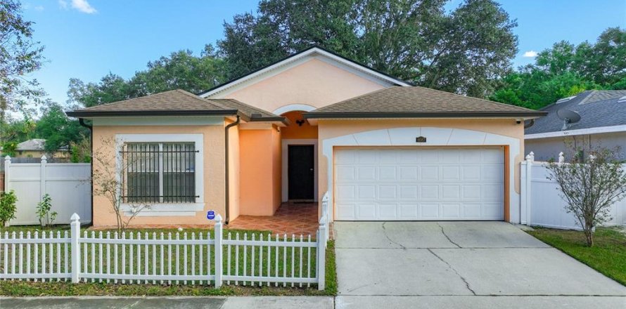 Casa en Orlando, Florida 3 dormitorios, 112.88 m2 № 2330424