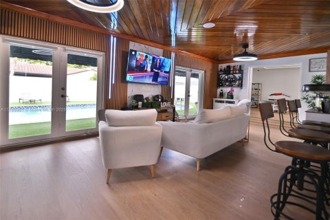 Купить виллу или дом в Майами, Флорида 4 спальни, 237.64м2, № 1585085 - фото 5