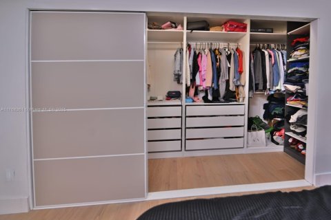 Купить виллу или дом в Майами, Флорида 4 спальни, 237.64м2, № 1585085 - фото 20