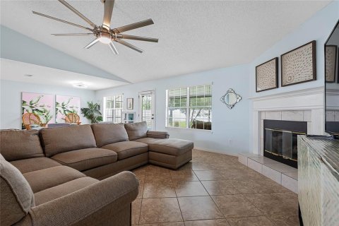 Casa en venta en Palm Coast, Florida, 4 dormitorios, 268.3 m2 № 1910151 - foto 6