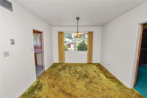 House in Davenport, Florida 3 bedrooms, 178.47 sq.m. № 1765973 - photo 9